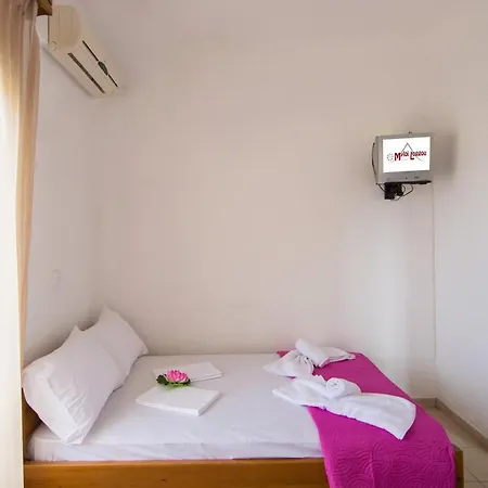 아파트호텔 Myloi Loggou 3*