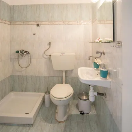 Myloi Loggou 3* سيكيا